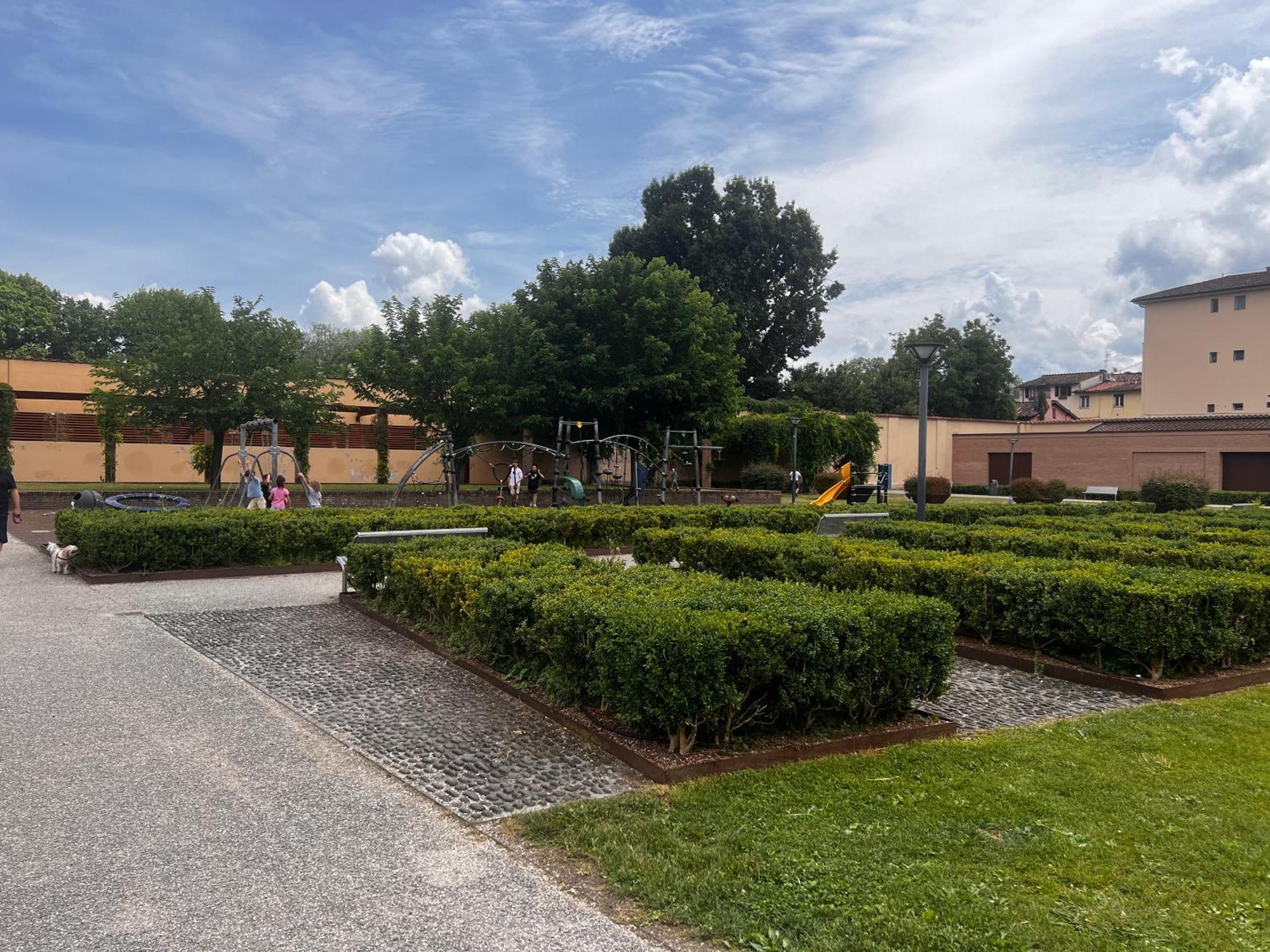Casa Ai Giardini Apartment Лука Екстериор снимка
